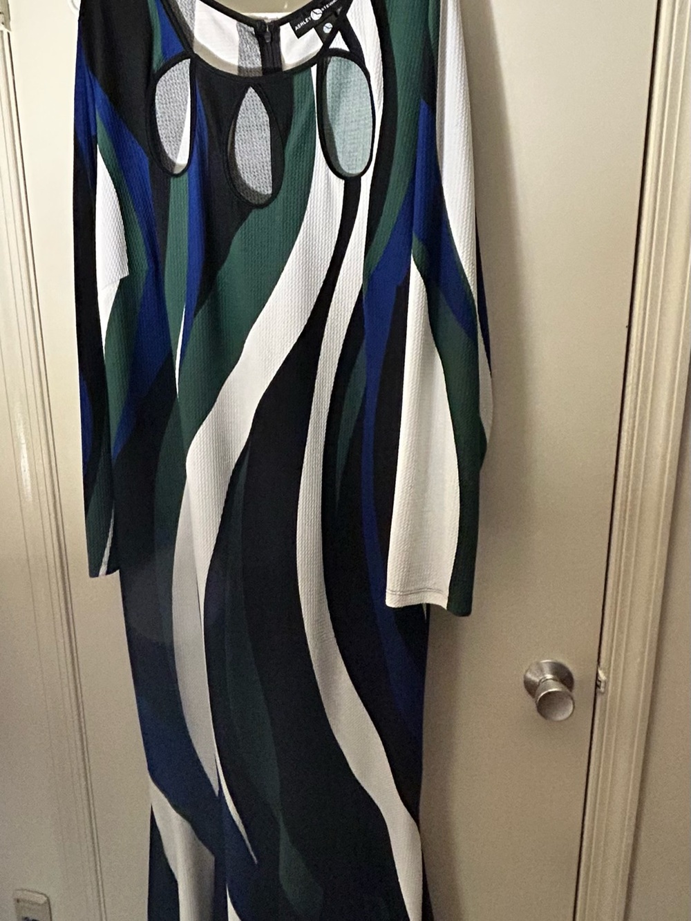 Ashley Stewart Green/Blue/White Wave-Print Maxi Dress